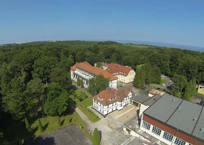 Holtur - Sanatorium Uzdrowiskowe *