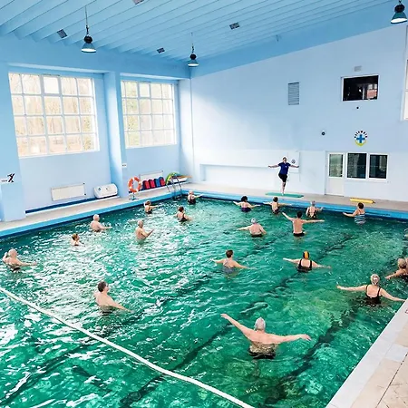 Дерев'яний котедж Holtur - Sanatorium Uzdrowiskowe